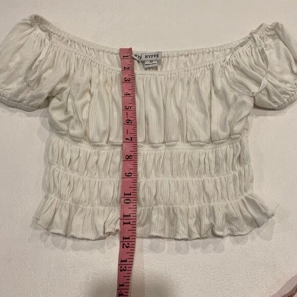 HYFVE Off Shoulder Smocked Ruffle Crop Top White Women’s Size Medium - Picture 4 of 4
